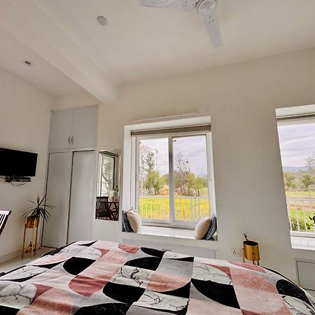Mayur Home Stay, Morni Hills Екстериор снимка