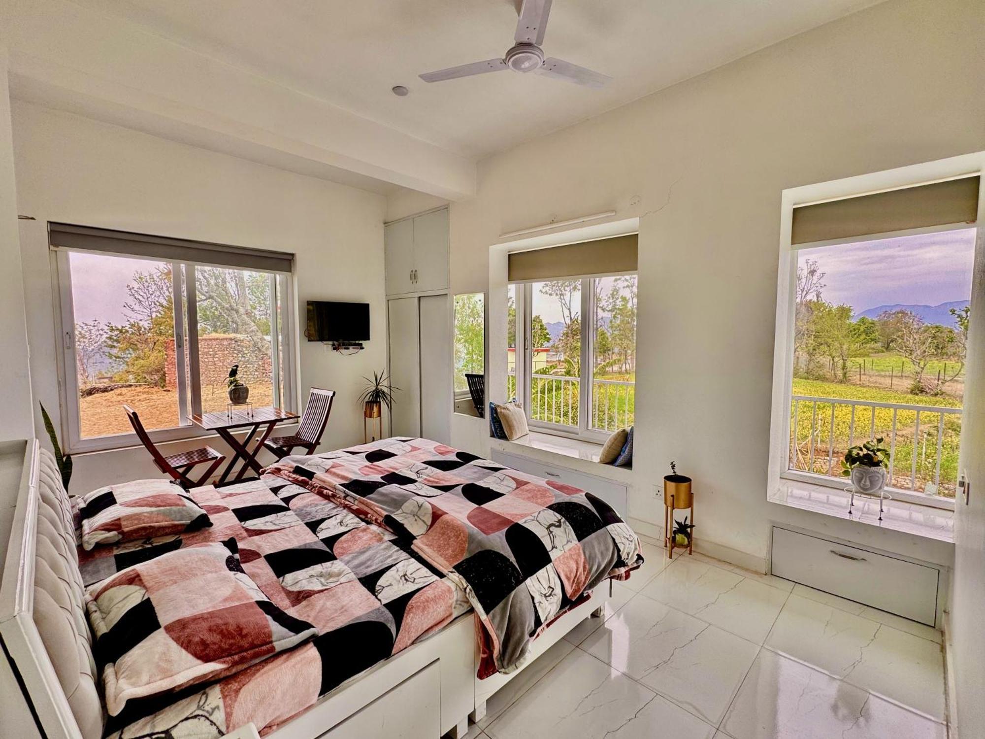 Mayur Home Stay, Morni Hills Екстериор снимка