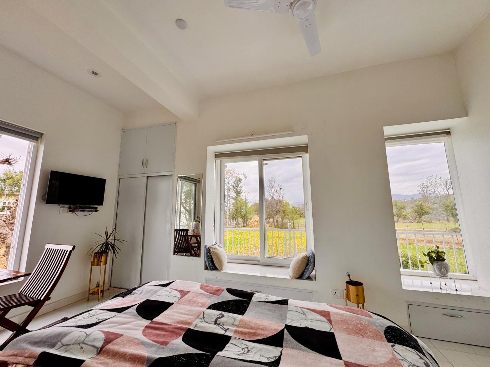 Mayur Home Stay, Morni Hills Екстериор снимка